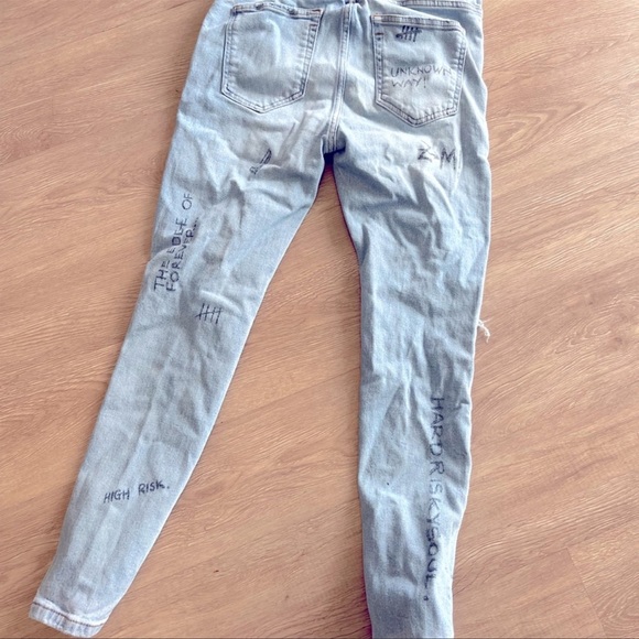 Zara distressed denim - Picture 3 of 3